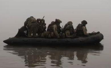 Ukraine tuyên bố về tình hình lực lượng vượt sang bờ đông sông Dnipro